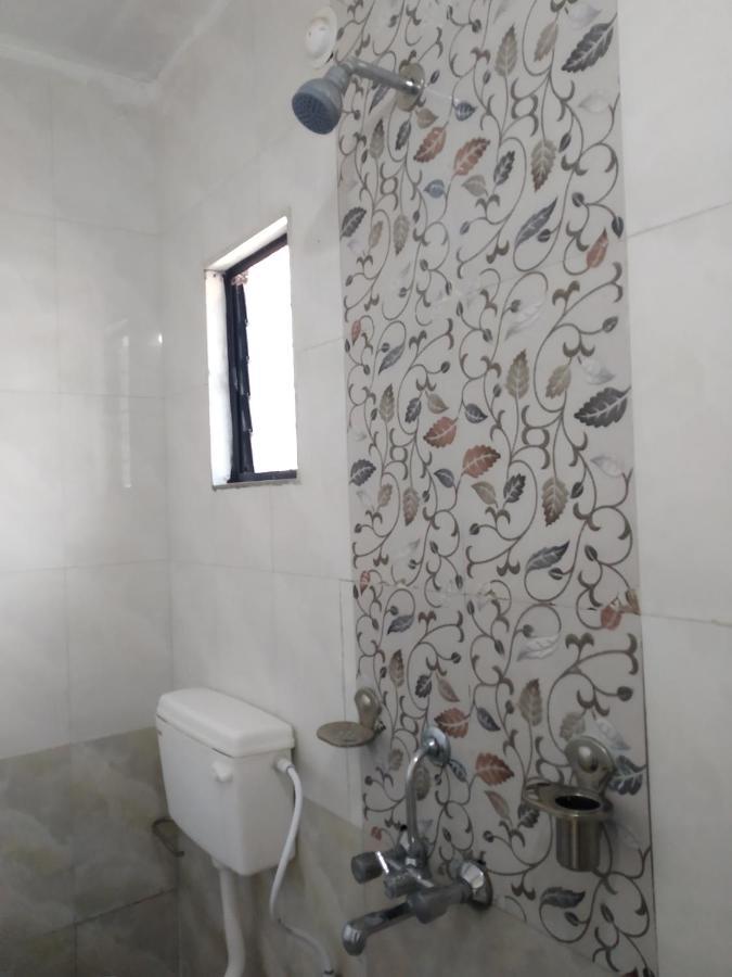 Hotel Vrundavan Пуна Экстерьер фото