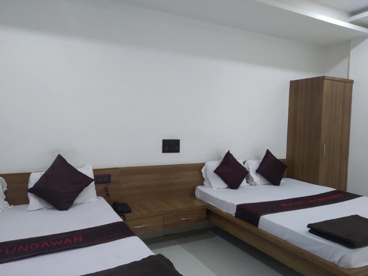 Hotel Vrundavan Пуна Экстерьер фото